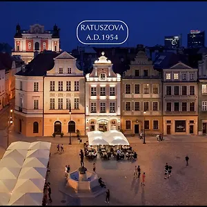 Ratuszova Stary Rynek Old Market Sq Premium & Restaurant Ad 1954 דירה